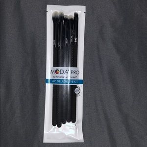 Moda pro eyeshadow brush kit